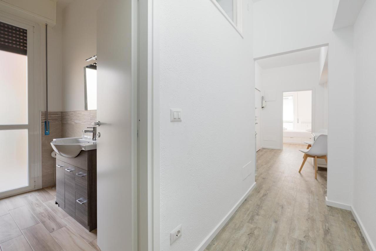 Cagnola Cozy Apartament With Balcony Milano Eksteriør billede